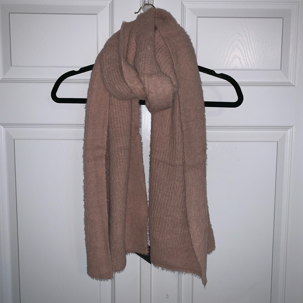 NWT JLUXLABEL Dusty Pink Soft Blend Scarf - Picture 4 of 12